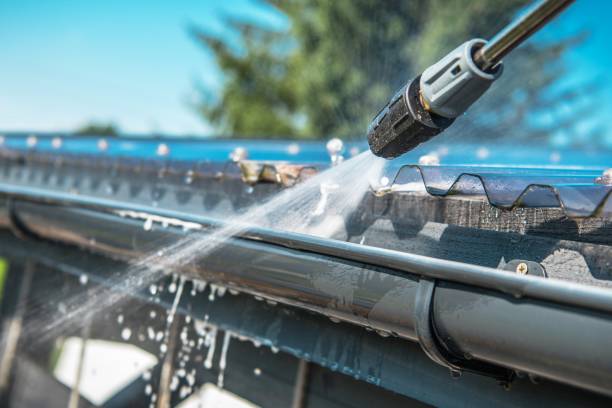 Best Roof Power Washing Services  in Hilbert, WI